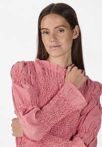 YAS YASCHECKA SMOCK  - Μπλούζα - flame scarlet/white