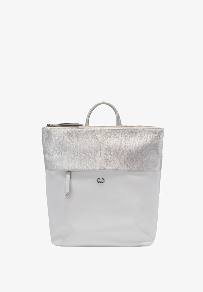 Borsa tote in pelle con una sezione superiore lucida argentata e una sezione inferiore bianca con texture. Presenta un manico superiore e una chiusura con zip.