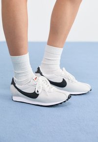 LD 1000 - Trainers - summit white/black/white