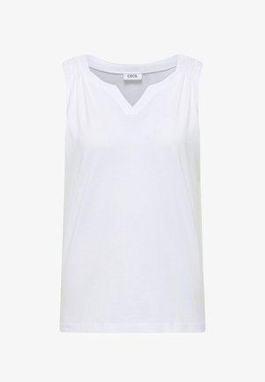 Haut blanc sans manches pour femme avec épaules froncées élastiques et encolure en V avec encoche, étiqueté "CECIL" à l'intérieur du col.
