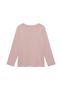 Eenvoudig lichtroze peuter T-shirt met lange mouwen en ronde hals, getoond vanuit de achterkant op een witte achtergrond.