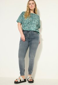 Studio Untold Vaqueros pitillo - blue grey denim