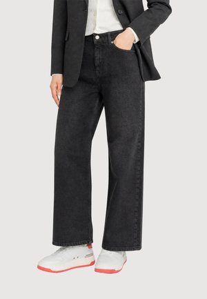 Gisada, GISADA BOYFRIEND CROP DENIM JEANS WITH BOTTOM LABEL - Jeans Relaxed Fit - black