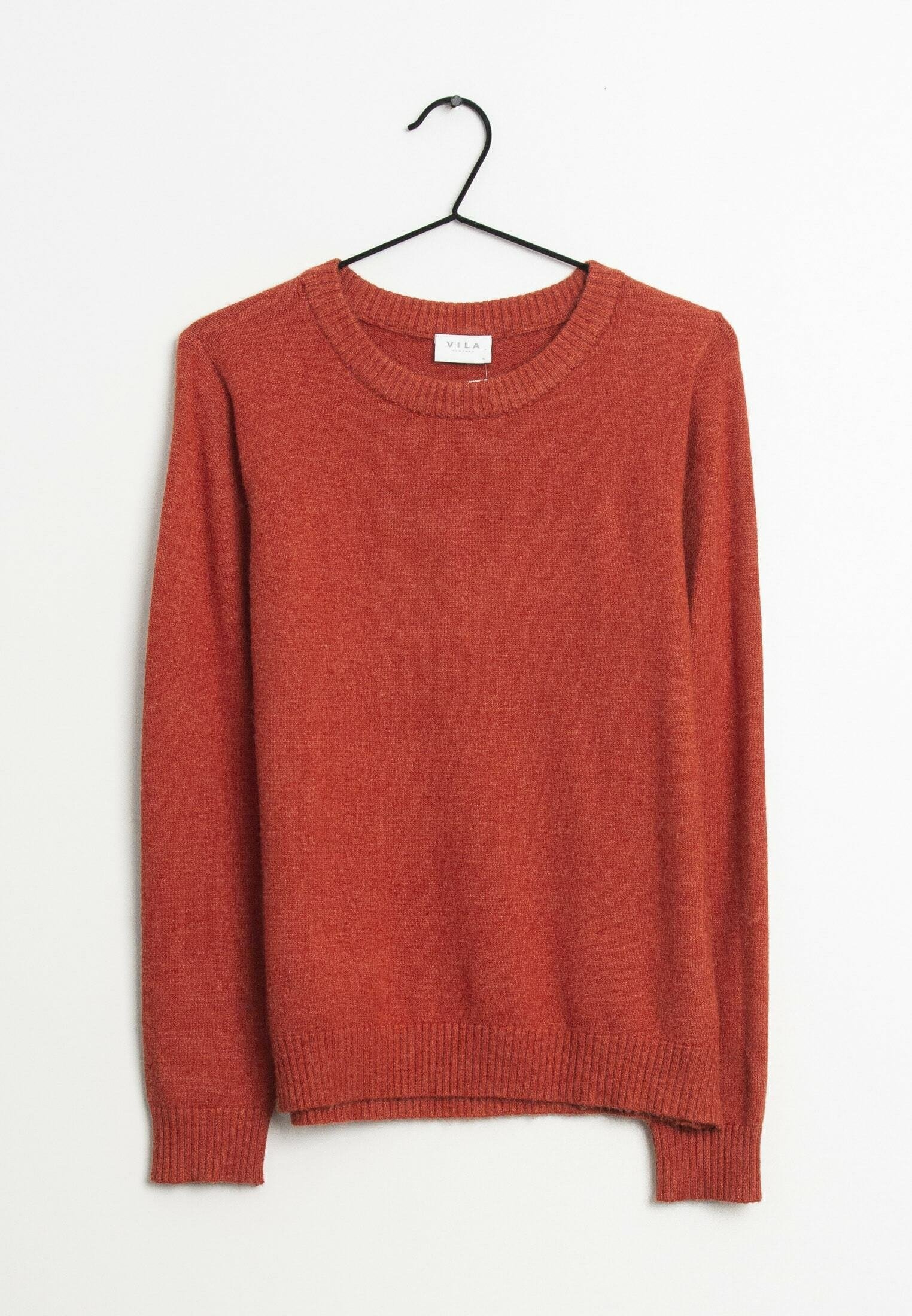 red and green christmas sweater