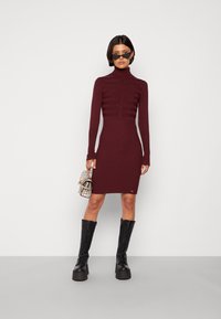Morgan RMENTO - Abito in maglia - dark purple