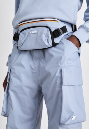 Riñonera - light blue