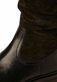 Marco Tozzi Bottes à plateau - black comb