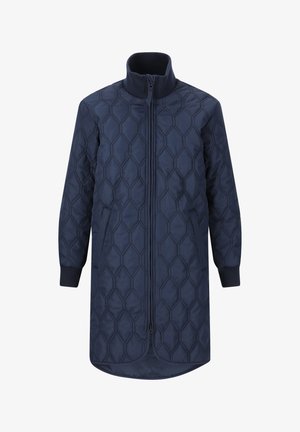 Mørkeblå quiltet jakke med høj krave, lynlås foran og ribbede manchetter. Har et hexagonalt mønster og sidelommer.