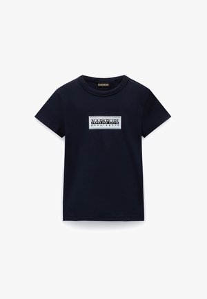 Navy blue cotton t-shirt with a round neckline; features a white rectangular patch with "NAPAPIJRI geographic" in black lettering.