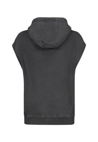 Dunkelgrauer ärmelloser Kapuzenpullover mit großer Kapuze, weicher Textur, rohen Kanten und geripptem Saum, entworfen für Komfort und Freizeitbekleidung.
