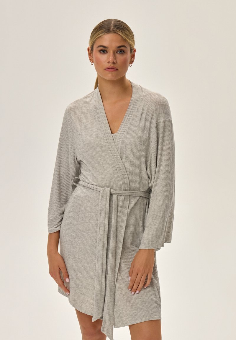 ESOTIQ JENIUS srebrny