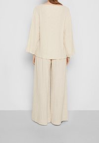 By Malene Birger Bluse - beige
