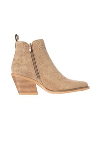 Bottine en daim couleur noisette avec talon bloc superposé, fermeture éclair latérale, motif d'étoiles perforées et languette à l'arrière.