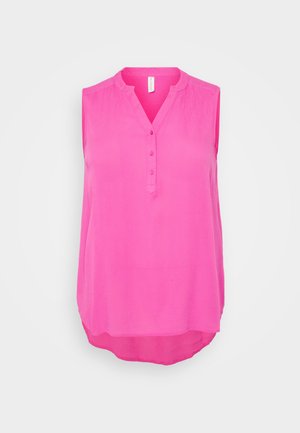 Blusa senza maniche di un brillante colore rosa, realizzata in tessuto leggero. Presenta un collo a V con quattro bottoni e un orlo curvo per una vestibilità comoda.