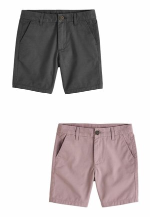 Shorts gris et rose clair en coton. Les caractéristiques incluent une fermeture à bouton et deux poches avant, avec un design classique ajusté.