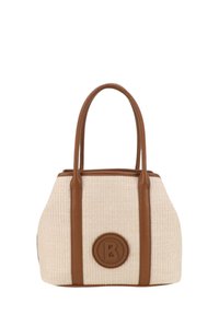 Borsa a tracolla intrecciata beige con dettagli e manici in pelle marrone. Presenta un logo circolare con la lettera "B" sul davanti. Forma quadrata.