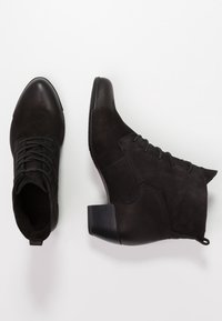 Tamaris Botines bajos - black