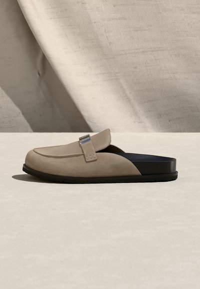 Tory Burch LEELEE MULE - Μιουλ - avola