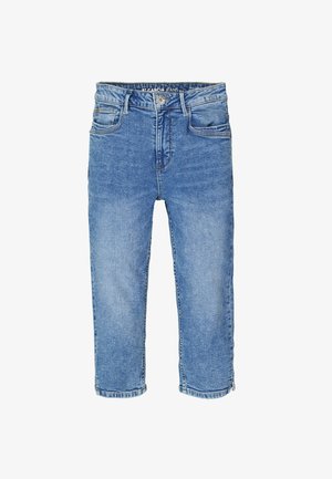 Lichtblauwe spijkerbroek met knoop en ritssluiting aan de voorkant, riemlussen en vijfzakkenontwerp, weergegeven tegen een witte achtergrond.