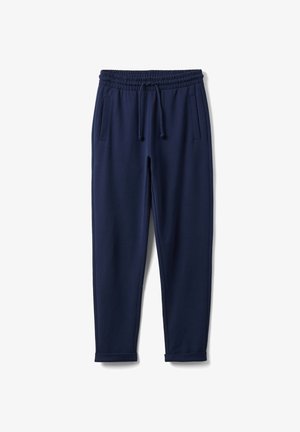 Pantalon jogger décontracté bleu marine avec taille élastique, cordon, poches latérales et ourlets côtelés sur fond blanc.