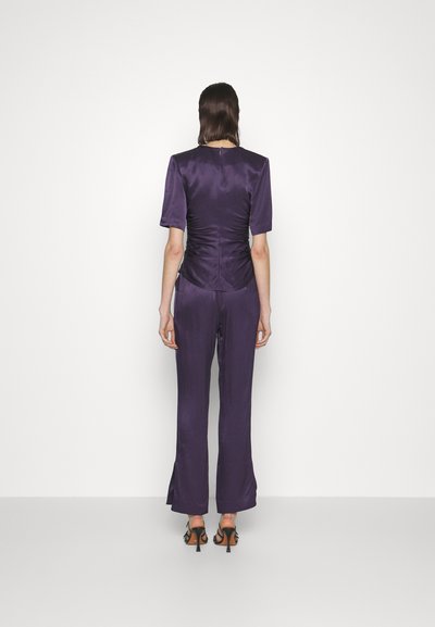 Materiel GATHERED WAIST BLOUSE - Μπλούζα - deep purple