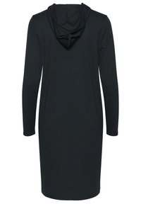 Svart långärmad klänning med huva, tillverkad av mjukt tyg. Har en rak passform och en knälång nederdel. Minimalistisk design utan utsmyckningar.