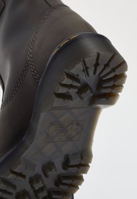Dr. Martens ANISTONE LO UNISEX - Stivaletti - charcoal grey