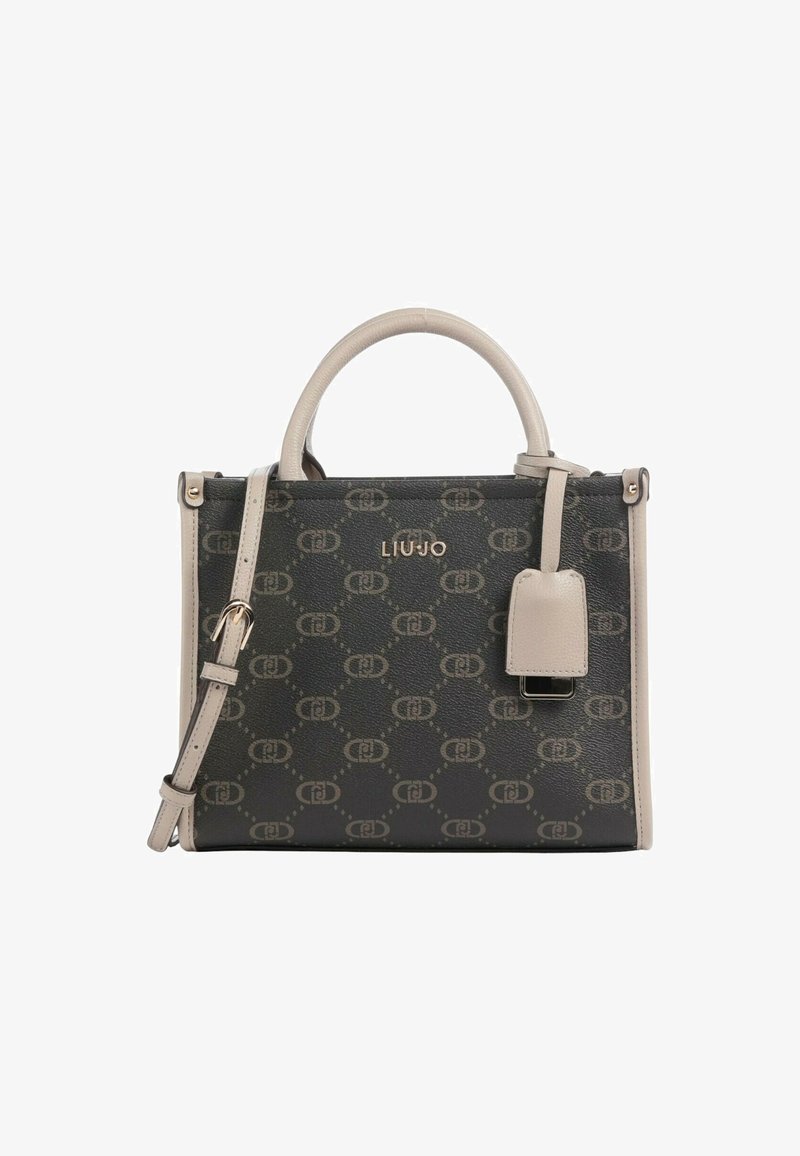 Zwart en beige gestructureerde handtas met reliëflogo-patroon, gladleren accenten, dubbele bovenhandvatten en afneembare schouderriem.