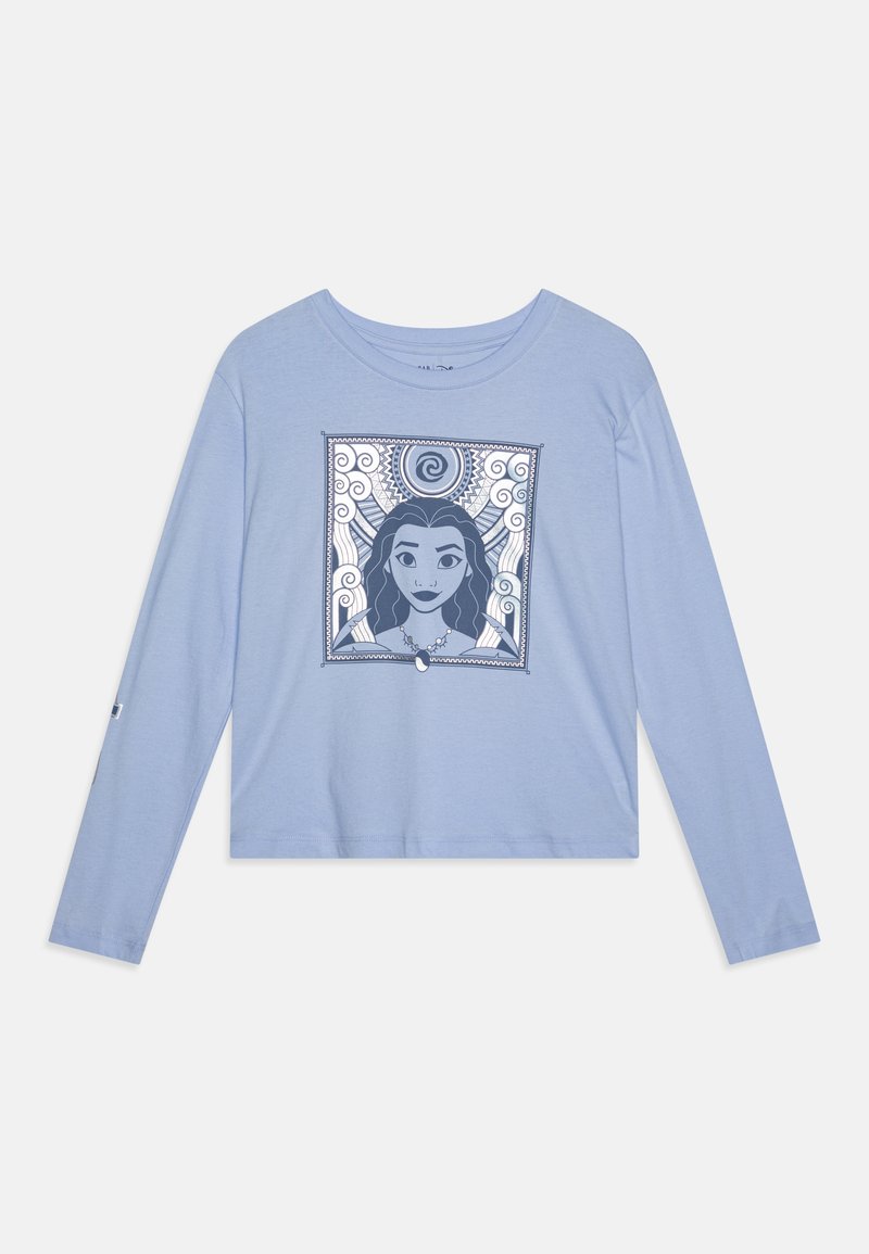 Ljusblå långärmad skjorta med ett grafiskt tryck av en kvinnas ansikte inom en dekorativ ram. Mjuk tygkvalitet med avslappnad passform.