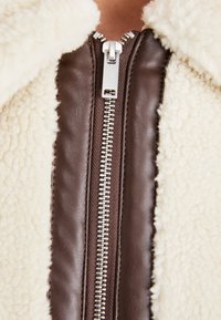 GAP FASHION JACKET - Zimní bunda - birch