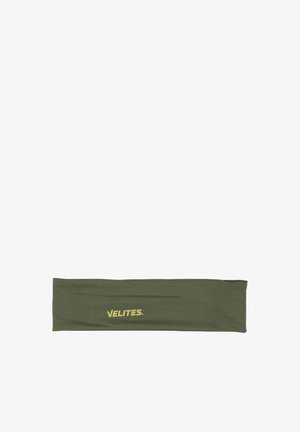 Cinta para la cabeza de tela verde oliva con la palabra "VELITES" impresa en amarillo centrada en la parte delantera.