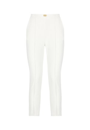 Pantaloni bianchi su misura con texture liscia, design a gamba dritta, due tasche laterali e un accento in metallo dorato in vita.
