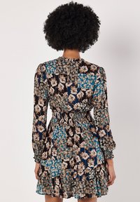 Apricot PATCHWORK SHIMMER  - Freizeitkleid - teal