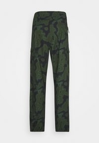 Tummanvihreässä maastokuvioiduissa cargo-housuissa on joustava vyötärönauha, sivutaskut ja teksturoitu kangas.