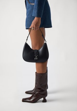 Pieces PCLIKA SHOULDER BAG - Handbag - black