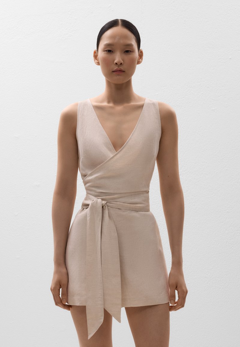 OYSHO - SHORT LINEN KNOTTED - Overal - stone, Zväčšiť