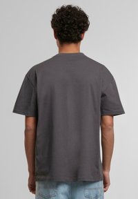 Urban Classics - T-shirt basic