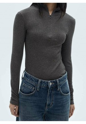 Pullover - grey