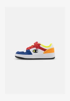 LOW CUT SHOE REBOUND 2.0 LOW - Basketball shoes - white/multicolor