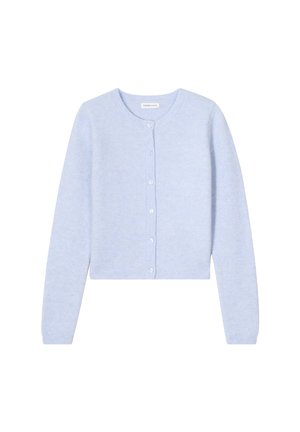 Cardigan cropped azzurro chiaro realizzato in morbido tessuto a maglia, dotato di maniche lunghe, polsini a coste e chiusura frontale con sei bottoni.