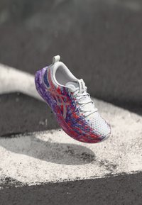 ASICS - NOOSA TRI 16 - Zapatillas running asfalto - white/edo purple Imagen en miniatura 1