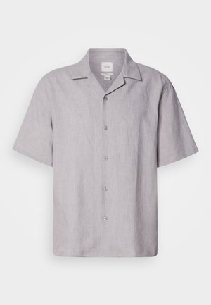 Kortermet, lysegrå lin skjorte med reverskrage, fem knapper foran og et glatt, strukturert stoff.