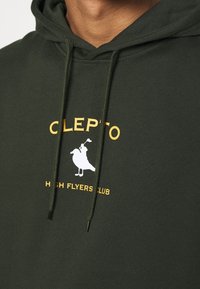 Cleptomanicx Jersey con capucha - olive
