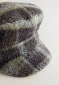 Šiltovka - brown check