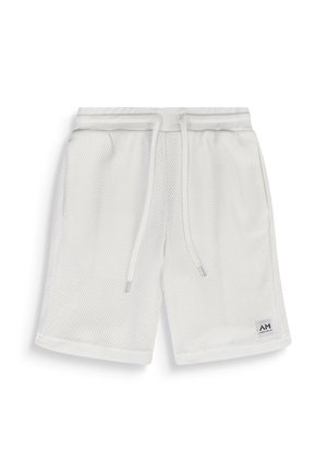 Pantalones cortos deportivos de malla blanca con cinturilla ajustable con cordón y bolsillos laterales, con un pequeño parche de logo en la parte inferior derecha de la pierna.