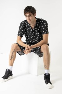 Kaotiko EYES UNISEX - Vapaa-ajan kauluspaita - black