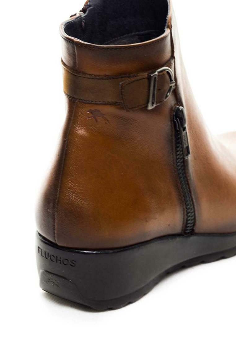 Fluchos FLUCHOS - Botines bajos - marrón - Zalando.es