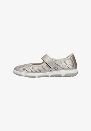 Hellbeige Mary Jane-Schuhe mit durchlöchertem Obermaterial, verstellbarem Riemen und weißer Gummisohle. Sie verfügen über eine glatte Textur und ein dezentes Design.