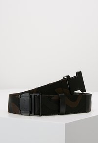 Black and brown camouflage belt made of durable fabric, featuring a matte black buckle and adjustable strap for a secure fit.