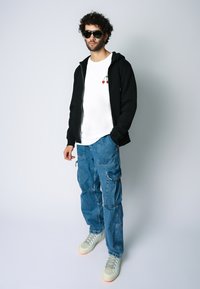 Mira Paris EMBROIDERY UNISEX TEE  - T-shirt print - white